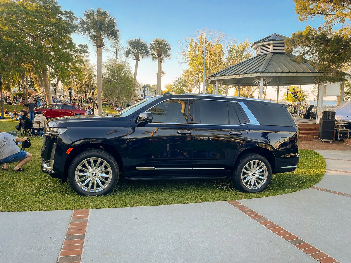 FieldsCadillac's tweet image. Amazing night at #GreenCoveSprings #FoodTruckFriday! 🚚✨ Scenic vibes by #StJohnsRiver, tasty local eats, and #BoogieFreaks bringing Classic RnB &amp;amp; Disco Hits under the stars 🌌 Join us first Fridays, Mar-Nov, 5-9 pm for food, music, and fun. Details @ tinyurl.com/GCSFoodTruckFr…