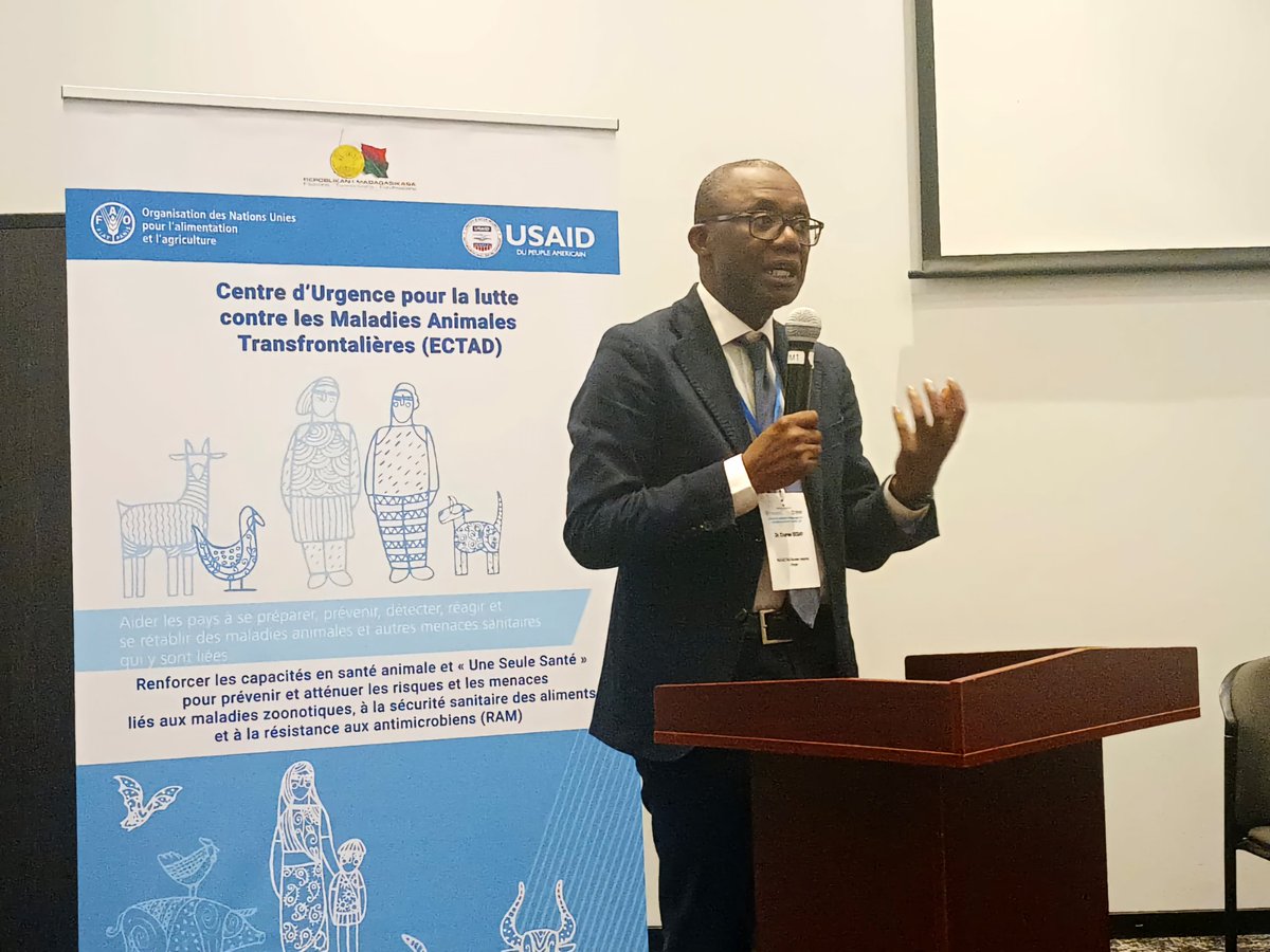 The @FAOemergencies ECTAD GHS program at @FAOMadagascar funded by @USAIDMadagascar was launched today in presence of key #onehealth partners. We are committed to work together to prevent zoonotic diseases and mitigate #AMR threats, and contribute to achieving #IHR requirements.