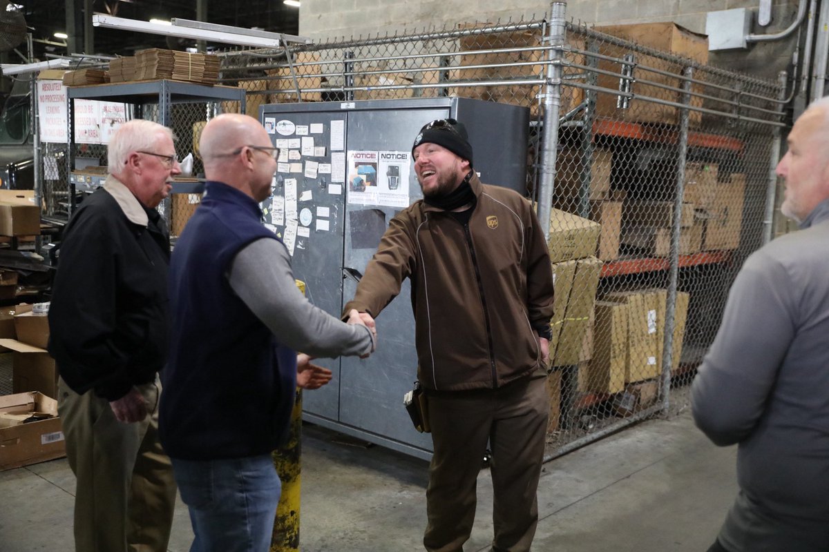 General President Sean M. O'Brien kicked off a full day of North Carolina site visits this morning by meeting with UPS Teamsters in Greensboro. O’Brien walked the belts and spoke with Local 391 members about the crucial role they play in America’s supply chain. He also discussed…