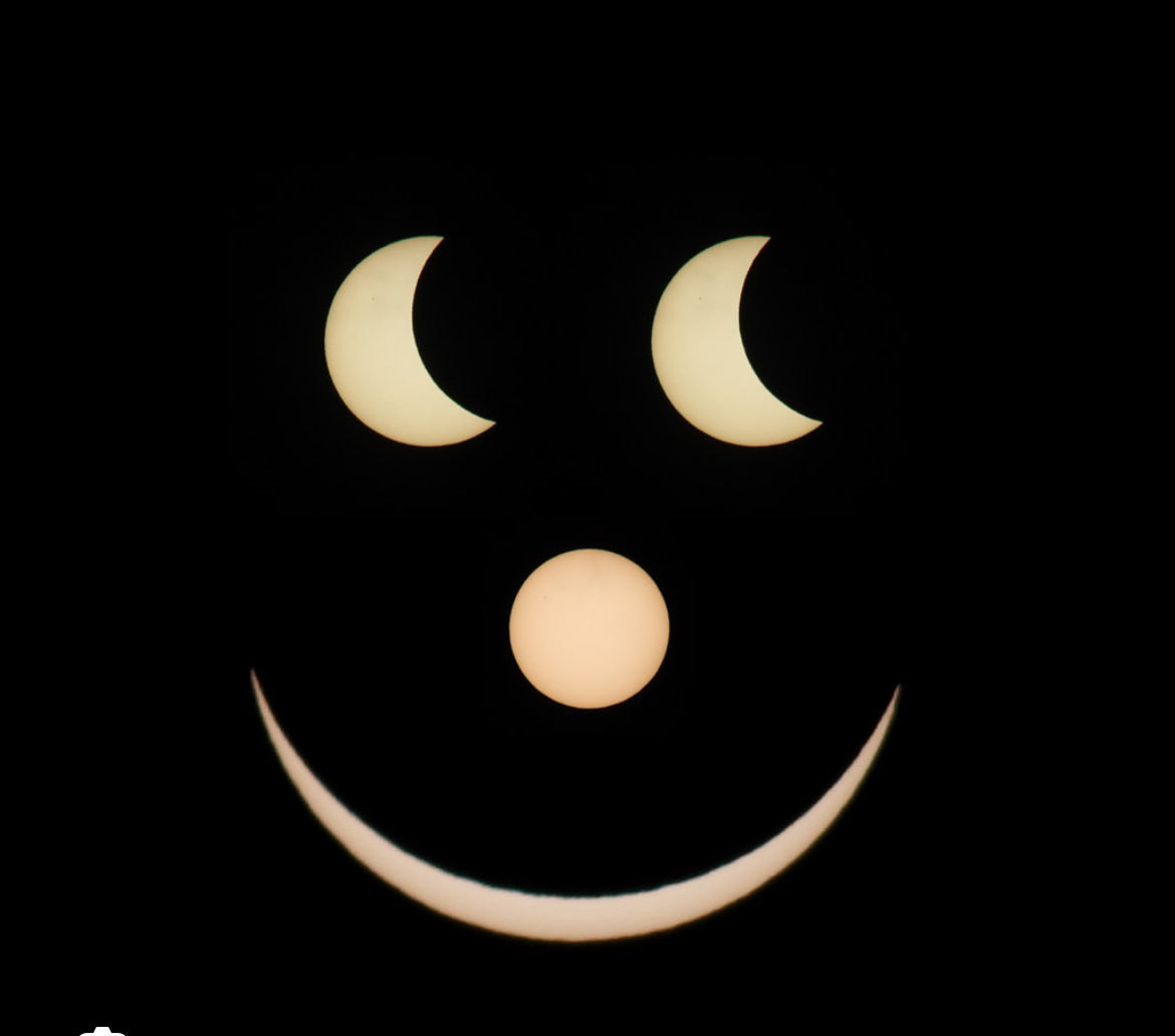 Happy #eclipse day… dont forget to protect your #eyes !