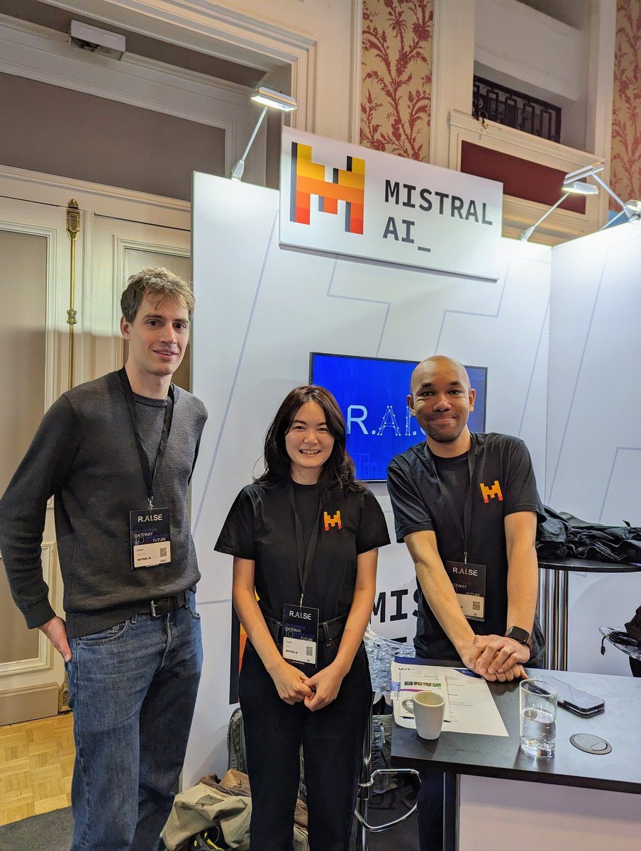 So great connecting with many French AI and tech companies at @RaiseSummit with @arthurmensch @HarizoRjn 🧡