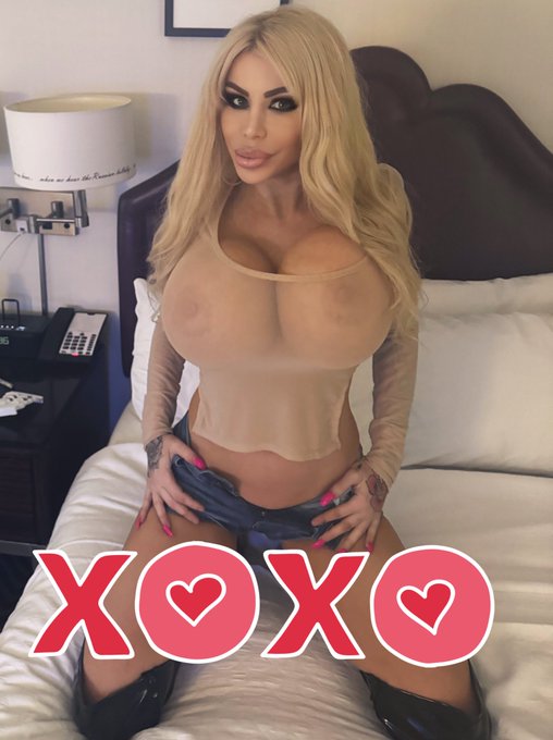 Here there is some confusion going on.  Well it&rsquo;s me you can&rsquo;t have #bimbo #busty oh and now super teeny<a href="/tag/busty"class="tags"><span>#busty</span></a><a href="/tag/bimbo"class="tags"><span>#bimbo</span></a><a href="/tag/bringbackslimandstacked"class="tags"><span>#bringbackslimandstacked</span></a>