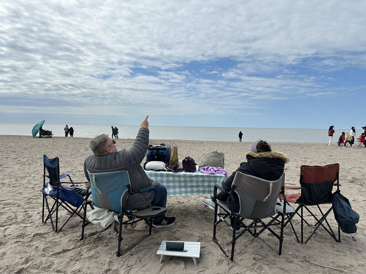 Robert Tryon points to where the sun will be in the sky when the totality happens here in Port Stanley just after 3 pm #ldnont #portstanley #EclipseSolar2024