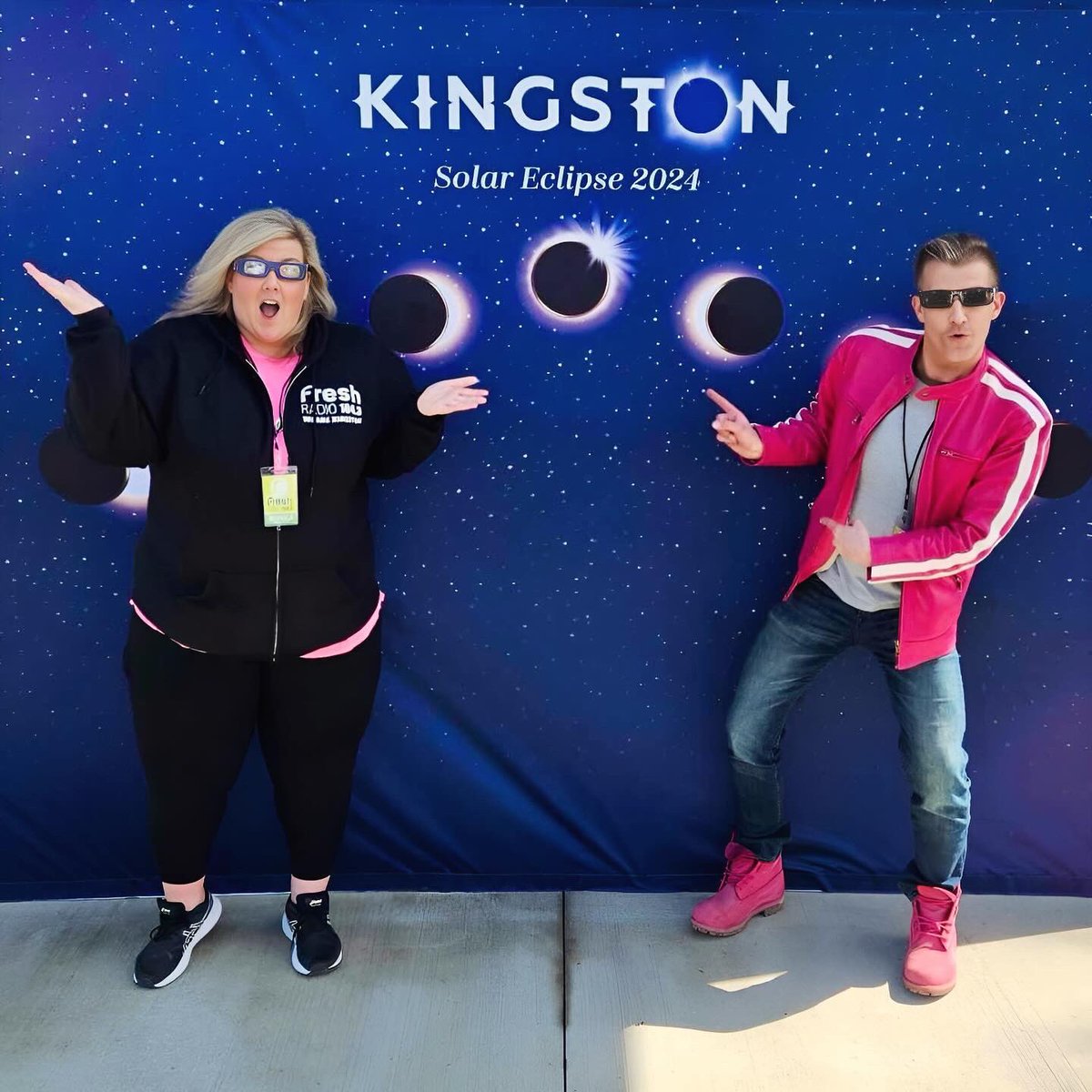 1043FreshRadio's tweet photo. .@MoRadio_ &amp; @ifyouseekjesse - When a solar spectacle meets a silly spectacle… 🤪☀️🤡It’s a Moon crossing at Grass Creek Park! 🌕 #YGK #solareclipse #eclipse2024 #eclipse #Kingston https://t.co/x59k0sJeHG