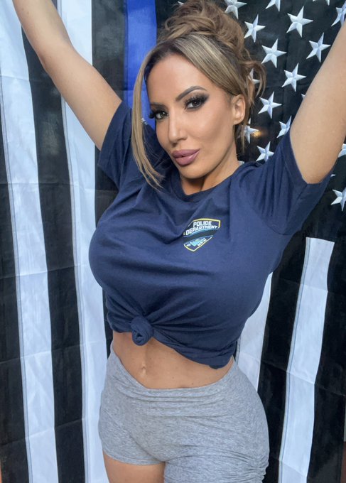 Another hero gone too soon 🕊️ Thank you @stoolpresidente @barstoolsports for creating these shirts &amp;<a class="tags" target="_blank" title="On Twitter" href="/?out=eyJ0eXAiOiJKV1QiLCJhbGciOiJIUzUxMiJ9.eyJpYXQiOjE3MTk3MjQ3NjMsImlzcyI6InR3cG9ybnN0YXJzLmNvbSIsIm5iZiI6MTcxOTcyNDc2MywiZXhwIjoxNzUxMjYwNzYzLCJyZWRpcmVjdF91cmwiOiJodHRwczovL3R3aXR0ZXIuY29tL3N0b29scHJlc2lkZW50ZSJ9.qpw29LSHWyqPwKnGq5qEcyIVl8m94rdkguvs5EaAVC2d0613uWlgBXCJKkDPhVQMJfkpJ7-OFdSGn4kfQPW8Pw">@stoolpresidente</a><a href="/tag/backtheblue"class="tags"><span>#backtheblue</span></a>