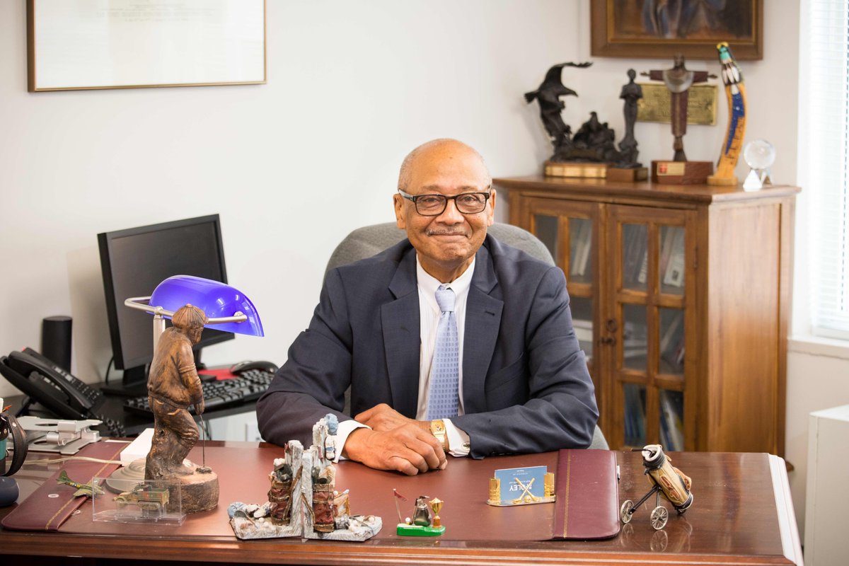 Join us in wishing our founder @BobWoodson Happy Birthday on this very special day!  🎉
Thanks to your support of the #WoodsonCenter, Bob is able to celebrate another fulfilling year, knowing that his lifelong #commitment to elevating #grassrootsleaders is saving many lives.