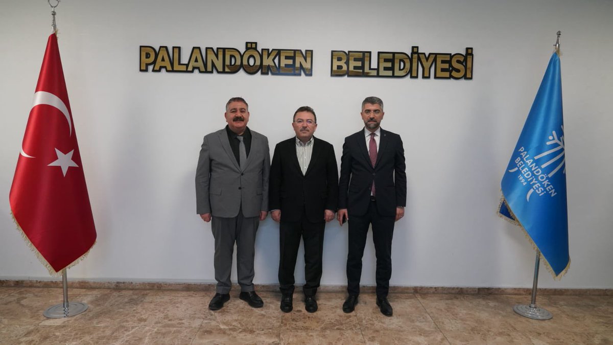 • İçişleri Eski Bakanımız, AK Parti Erzurum Milletvekilimiz Sn. Selami Altınok ve İl Başkanımız Sn. İbrahim Küçükoğlu, yeni dönemimiz için 'Hayırlı olsun' ziyaretinde bulundular. İlgi ve ziyaretlerine teşekkür ediyoruz. @Selami__Altinok @avibrahimK