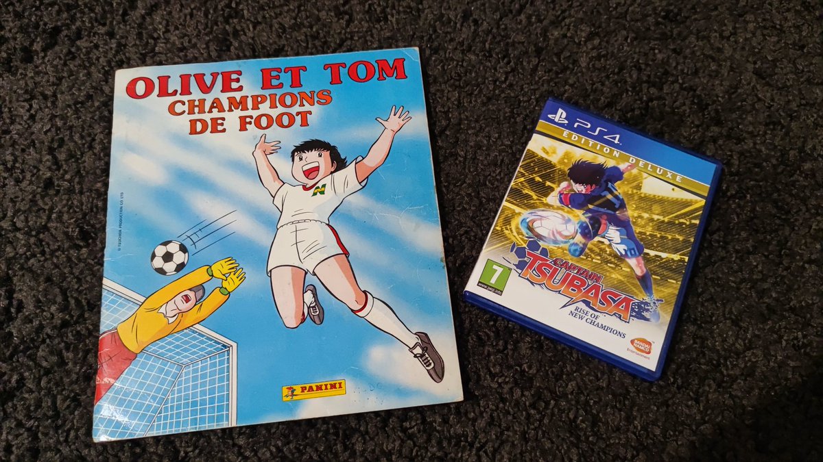 U_K_Shariban's tweet photo. Allez, on continue avec les albums #panini, cette fois c'est au tour de #oliveettom / #captaintsubasa
#shariban
#videogamescollection #collectionjeuxvideo #retrocollection #retrocollective #retrogames #retrogaming #retrogamer #instagame #instagaming #instagamer #gamingroom https://t.co/FtuLjwKWKZ