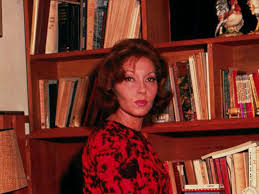 ipedasletras's tweet photo. Nós da Ipê trazemos grandes autoras brasileiras! Conta pra gente se você conhece todas?

Clarice L.: Uma das maiores escritoras do país, Lispector é aclamada por sua prosa introspectiva e experimental. Sua obra desafia convenções literárias e complexidades da existência humana🧶 https://t.co/tLjo5qJYOc
