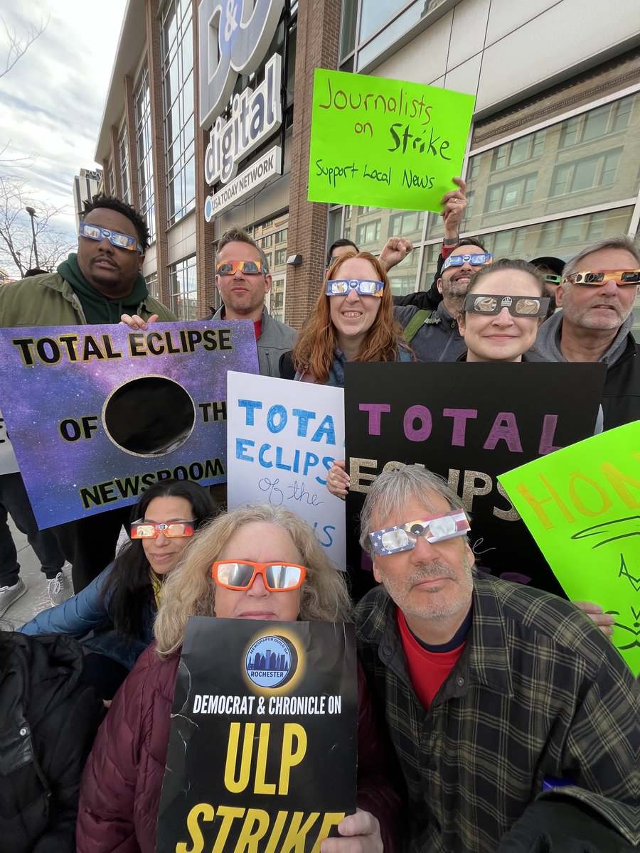 We are doing a total eclipse of the news … Democrat and Chronicle journalists on strike! ⁦@DandC⁩