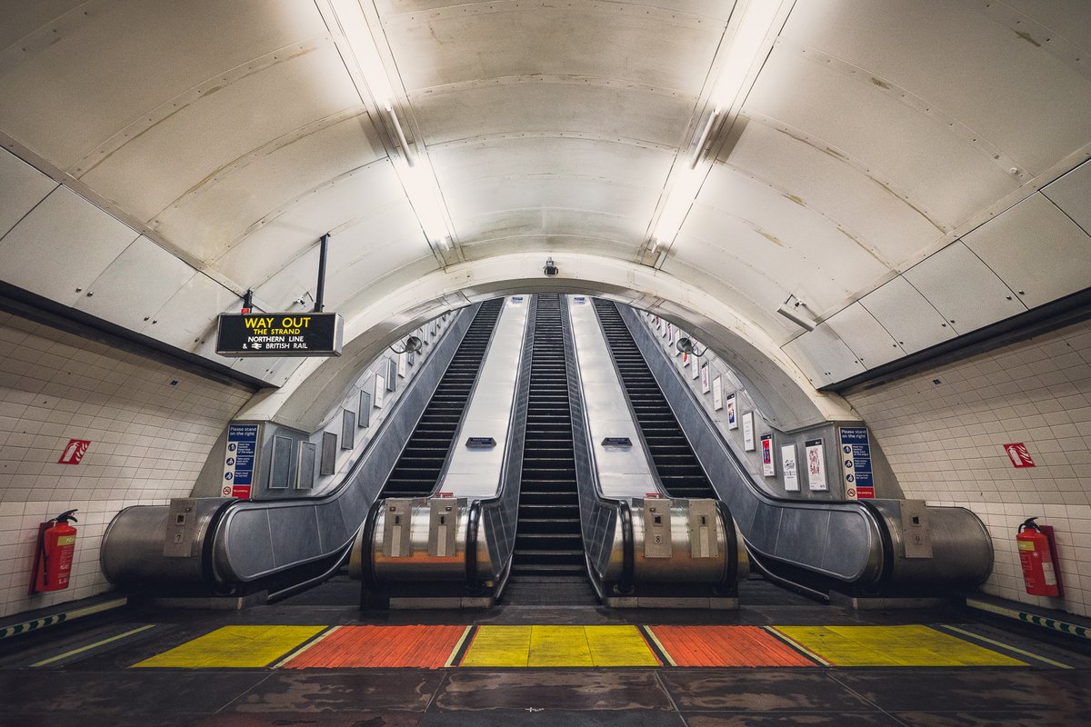 The #hiddenlondon tours by the @ltmuseum are awesome. If you have never been on one you must, it's great! This is Charing X, the part that is closed off to the public. #fsprintmonday #sharemondays2024 #appicoftheweek #ThePhotoHour #wexmondays #jessopsmoment @railwaysillus @RAIL