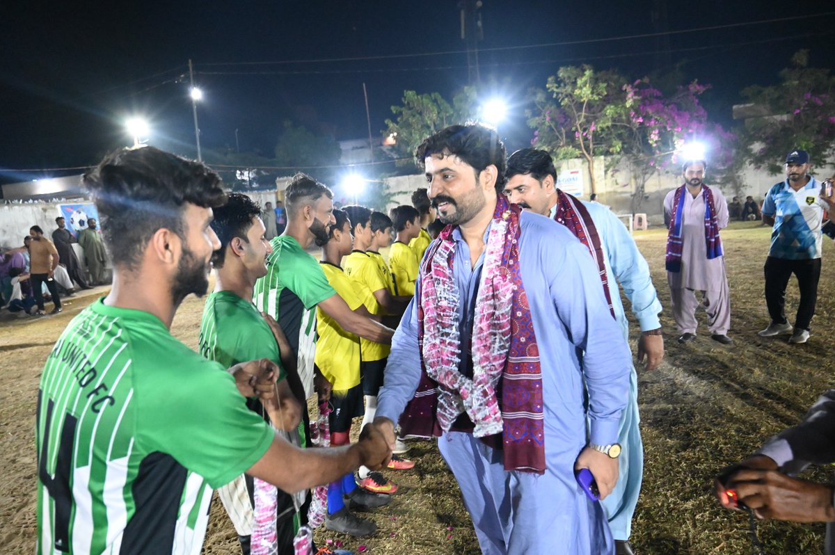 Thrilling conclusion to the night tournament! Residents, fans, and supporters turned out in droves for the D-Goal football finals. Kudos to players, management, & the 32 clubs for their unwavering support! #pff #tdh #IbrahimHyderi