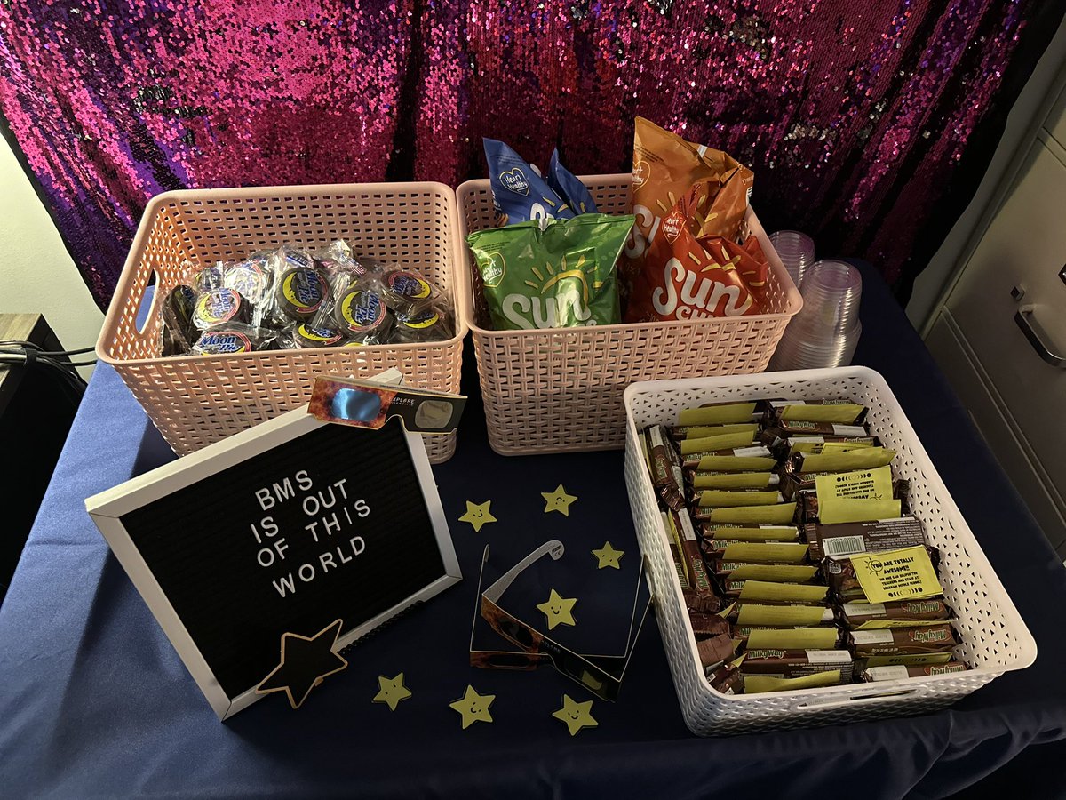 WISDBrabham's tweet photo. 🌕🌖🌗🌘🌑🌒🌓🌔
🌟 Get ready, team! 🚀 Excited to provide out of this world snacks for our staff on Solar Eclipse Day! 🌞🌝 Fuel up w/ cosmic treats as we watch this spectacular event together! 🌌🪐
#SolarEclipse #FuelingCreativity
🌕🌖🌗🌘🌑🌒🌓🌔
@kella_price @WillisSchools https://t.co/7EtT1KMEsd