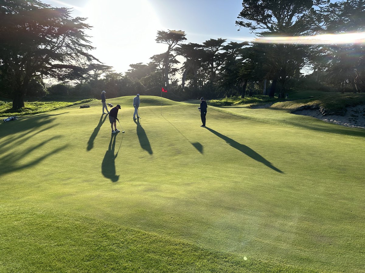 Fun afternoon ⁦@GGPGolf⁩ w/ ⁦@GolfersJournal⁩ Broken Tee Society. New friends, old friends, burger dogs & golf!!