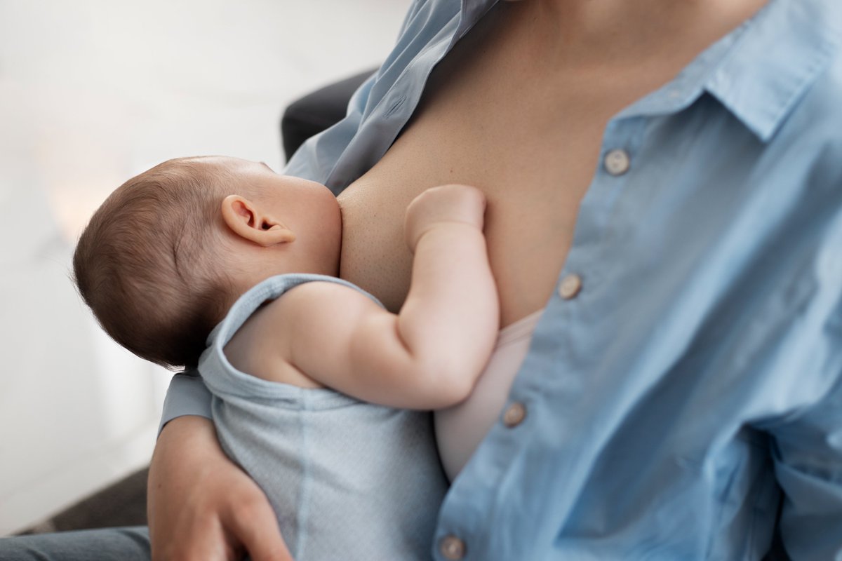 Just had a baby and planning to breastfeed? Grab some nipple cream! Trust me, it's a must-have for new moms. It helps soothe and heal sore nipples, making breastfeeding a lot more comfortable. A tube of lanolin-based cream can be a real lifesaver! #BreastfeedingMom #momlife