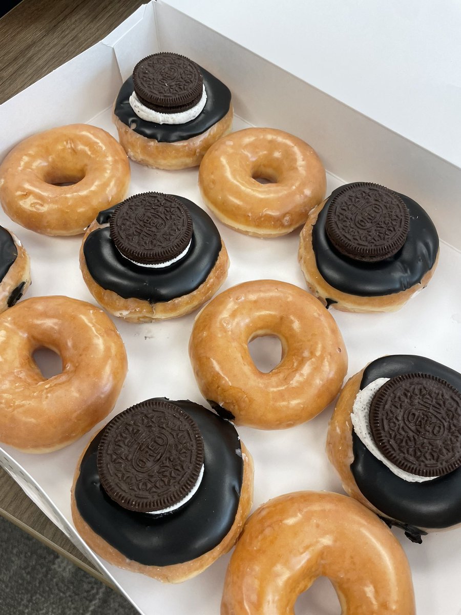 It’s a great day when a chamber partner drops off Eclipse Doughnuts for the team from @krispykrene and the @GamecockWBB Champions come home to @CityofColumbia