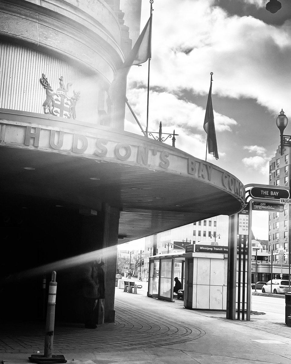#winnipeg #HBC #Hudsonbay #hudsonbaystore #Streetphotography #blackandwhitephotography #downtownwinnipeg