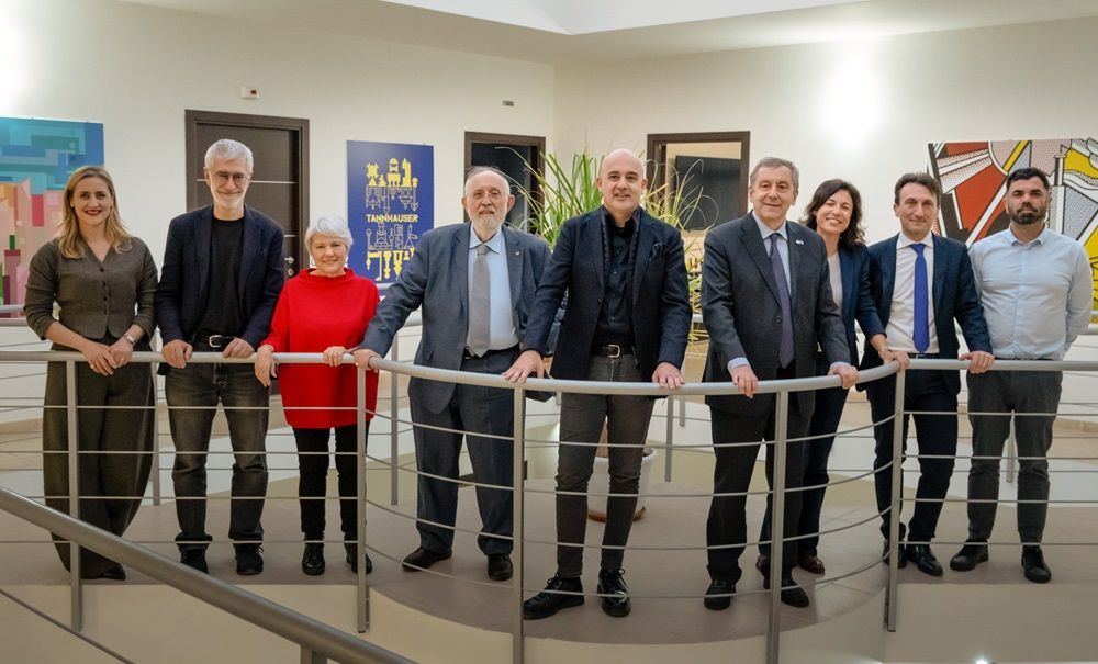 Cor_Com's tweet photo. #Entopan, ecco i 7 membri del board strategico-scientifico. Ad affiancare il presidente #FrancescoProfumo sono Gino Crisci, Luca De Biase, Marina Galati, Emilia Garito, Gianluigi Greco, Maria Claudia Pignata e Giovanni Tesoriere https://t.co/rXiHvPLcNA https://t.co/8mYC3zKXXd