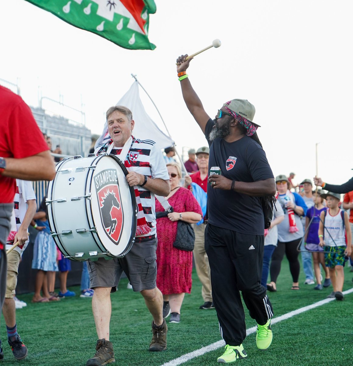 Final Call! The Supporters Town Hall will take place on April 10th from 6:30-8:30pm at Lost Rhino Brewing Co. Join captains Zach Ryan and Drew Skundrich for a night of all things LUFC. Make sure to RSVP, link below! hubs.ly/Q02r-pmX0