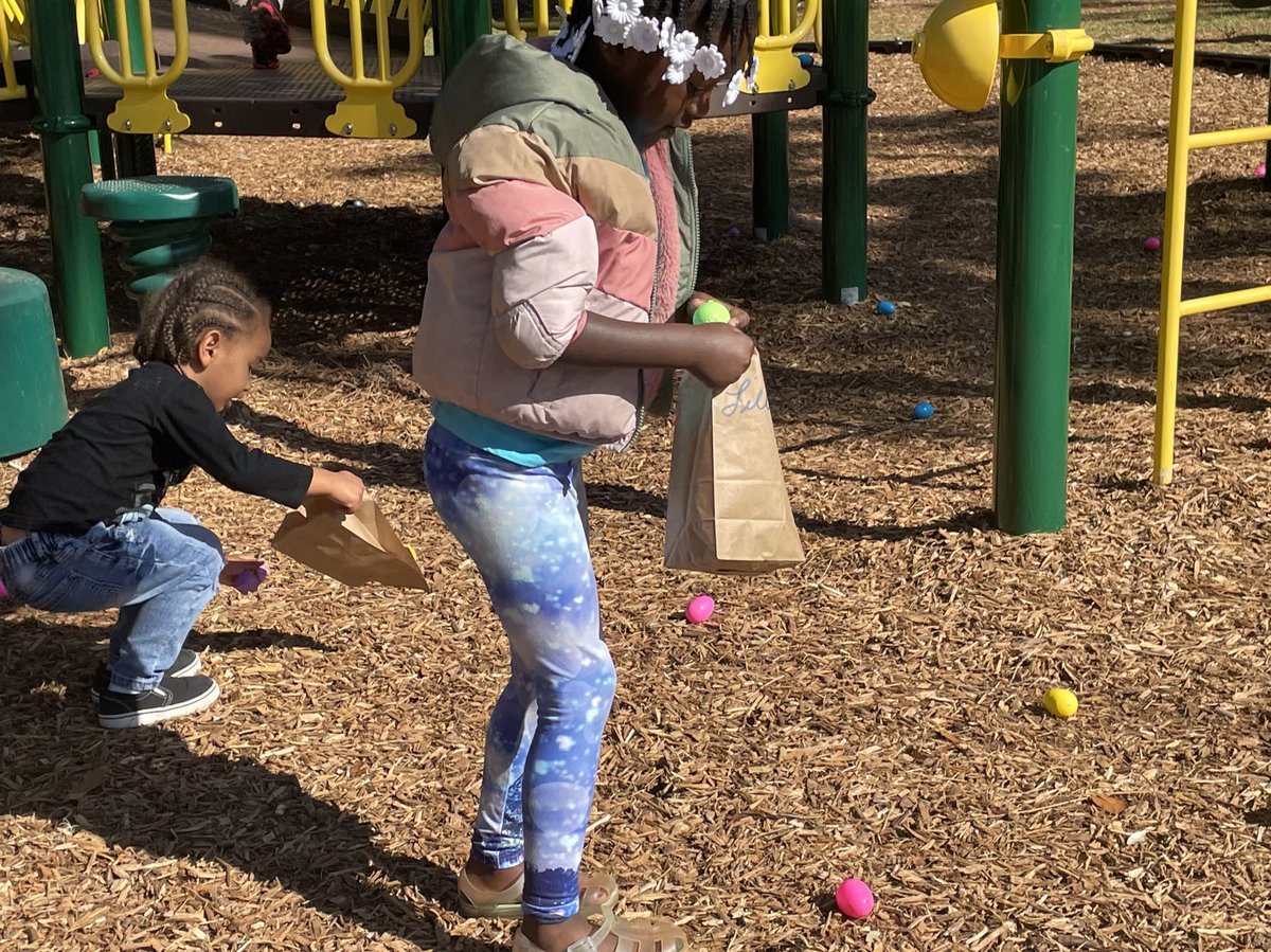 Our March #PBIS incentive was a massive egg hunt for each grade level. Our headstart babies enjoyed racing through the playground to collect eggs for prizes! @HcpsMango @HeadStartgov @HillsboroughSch @TransformHCPS @Community_Sch