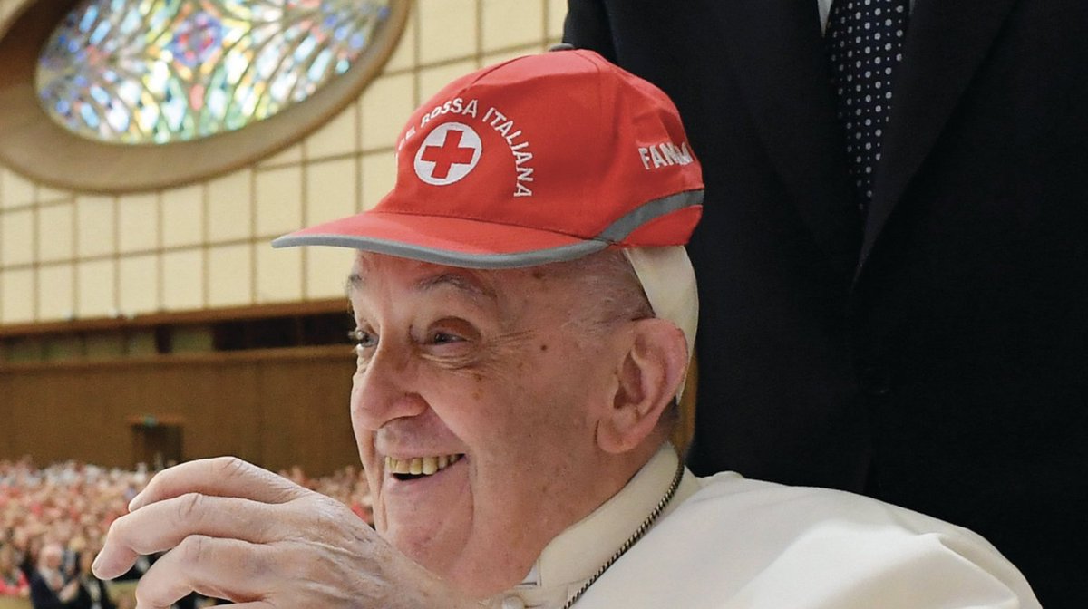 “For the believer each person is sacred,” @Pontifex told volunteers from the Italian Red Cross April 6. “Every human creation is loved by God and, because of this, the bearer of inalienable human rights.” Read More here ➡️ bit.ly/4aq4CHP