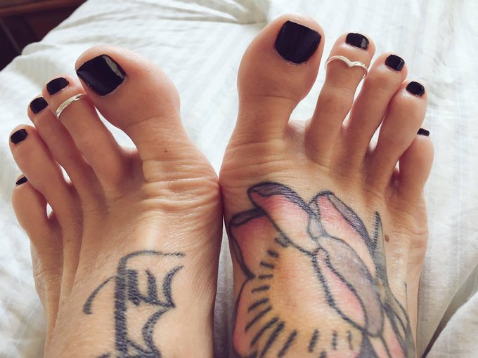 Was Daddy&rsquo;s #1 dirty little slut, I could be yours too? 😈 #higharches #footslaves #fetish #findom #tattooedfeet<a href="/tag/princess"class="tags"><span>#princess</span></a><a href="/tag/fetish"class="tags"><span>#fetish</span></a><a href="/tag/findom"class="tags"><span>#findom</span></a><a href="/tag/footslaves"class="tags"><span>#footslaves</span></a><a href="/tag/higharches"class="tags"><span>#higharches</span></a>