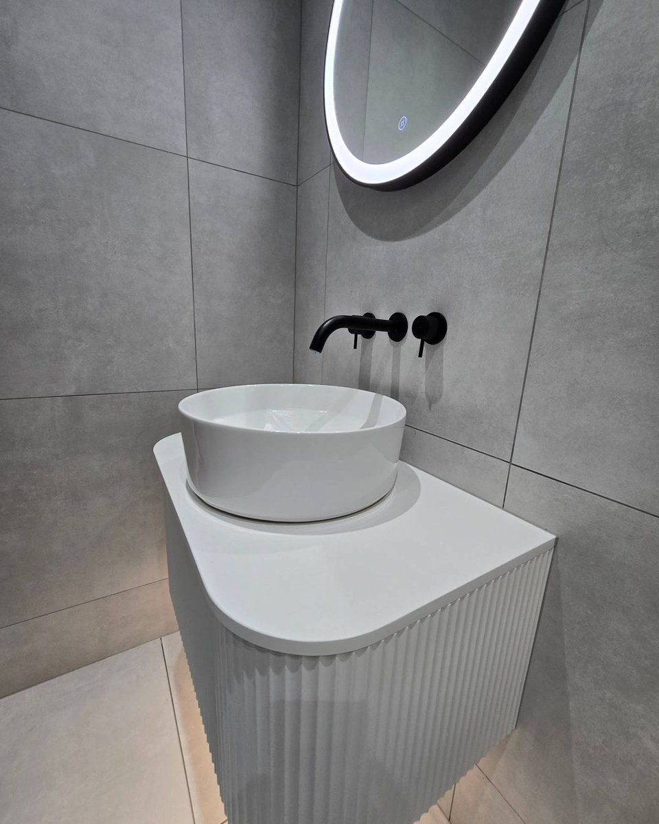 easy_bathrooms's tweet image. Step into pure relaxation with this stunning bathroom renovation by @karinexhomeimprovementsltd ✨ From the crisp, clean color palette to the luxurious finishes, this space is the ultimate oasis 🛁✨ 

easybathrooms.com

#easybathrooms #bathroomreno #bathroomrenovation
