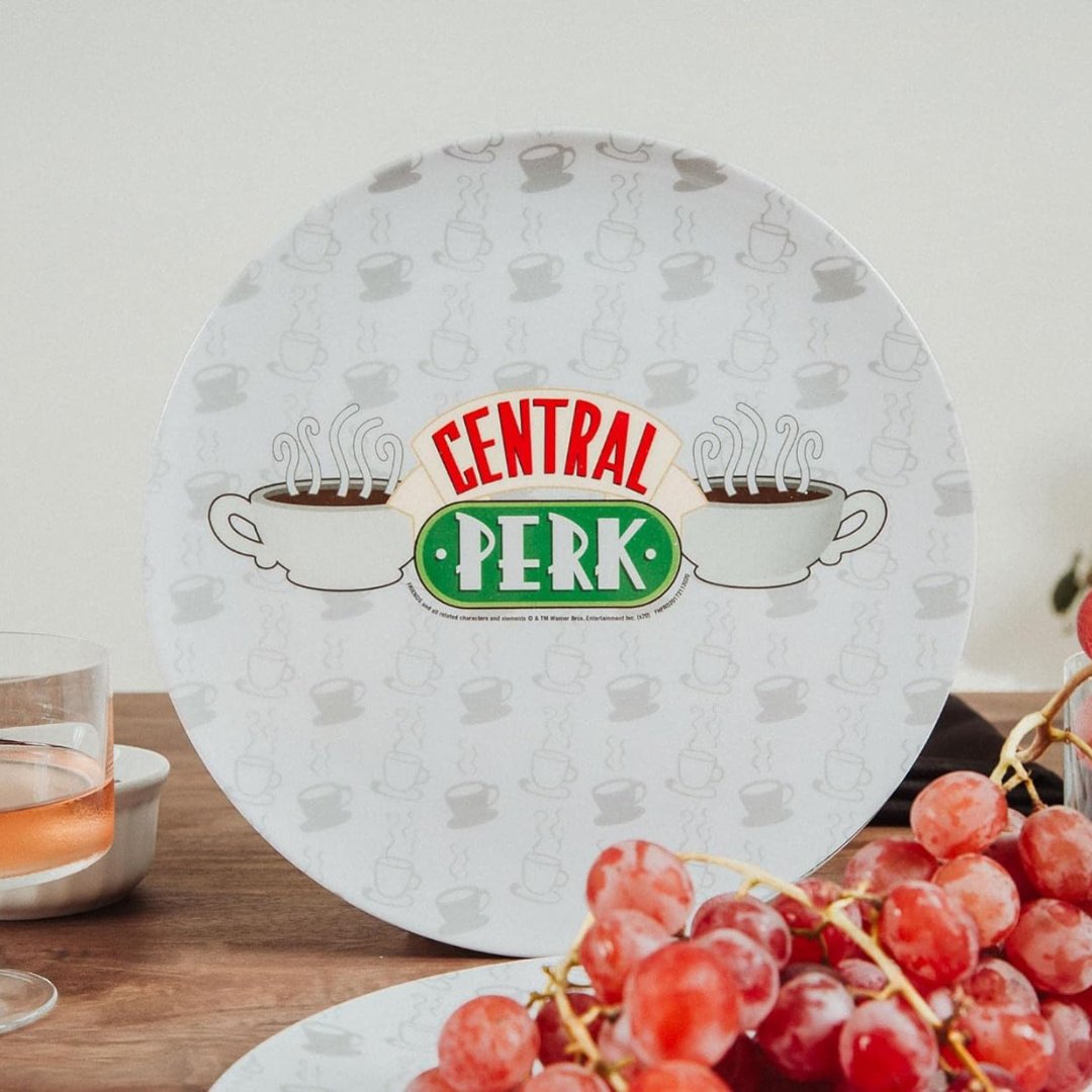 Serve up some Friends vibes with our Central Perk reusable plates! 🛋️☕

#CentralPerk #Friends #FriendsForever #NostalgicEats #SilverBuffalo