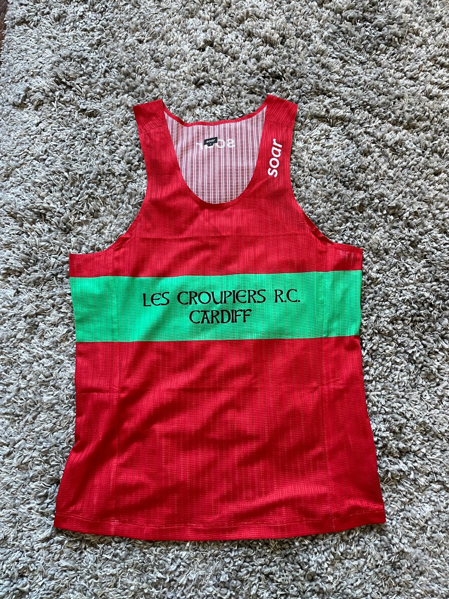 Love the new singlet/vest! 🏃🏴󠁧󠁢󠁷󠁬󠁳󠁿 @lescroupiersrc #soarrunning