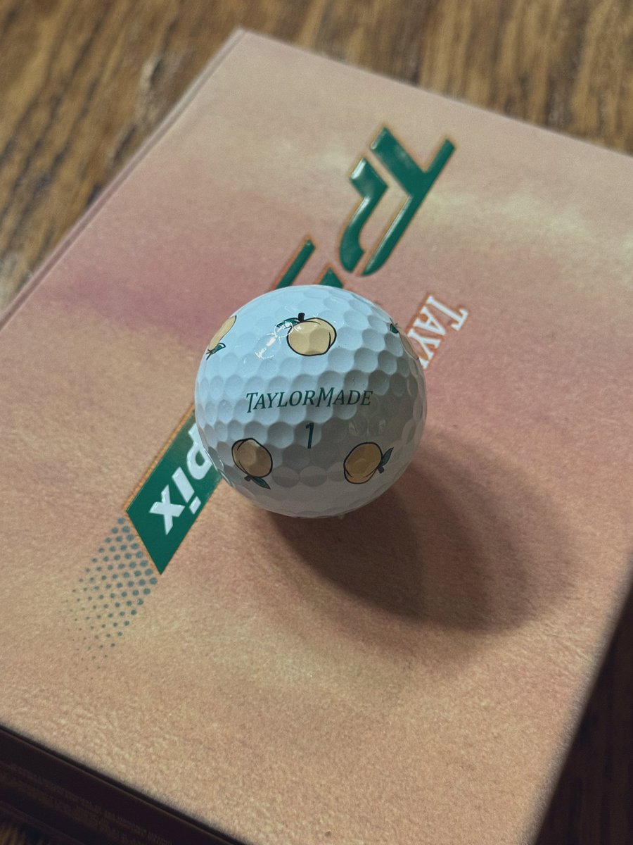 .@TaylorMaGolf’s TP5x Pix Season Opener golf balls embrace the Georgia 🍑 — all the way down to the texture on the box.