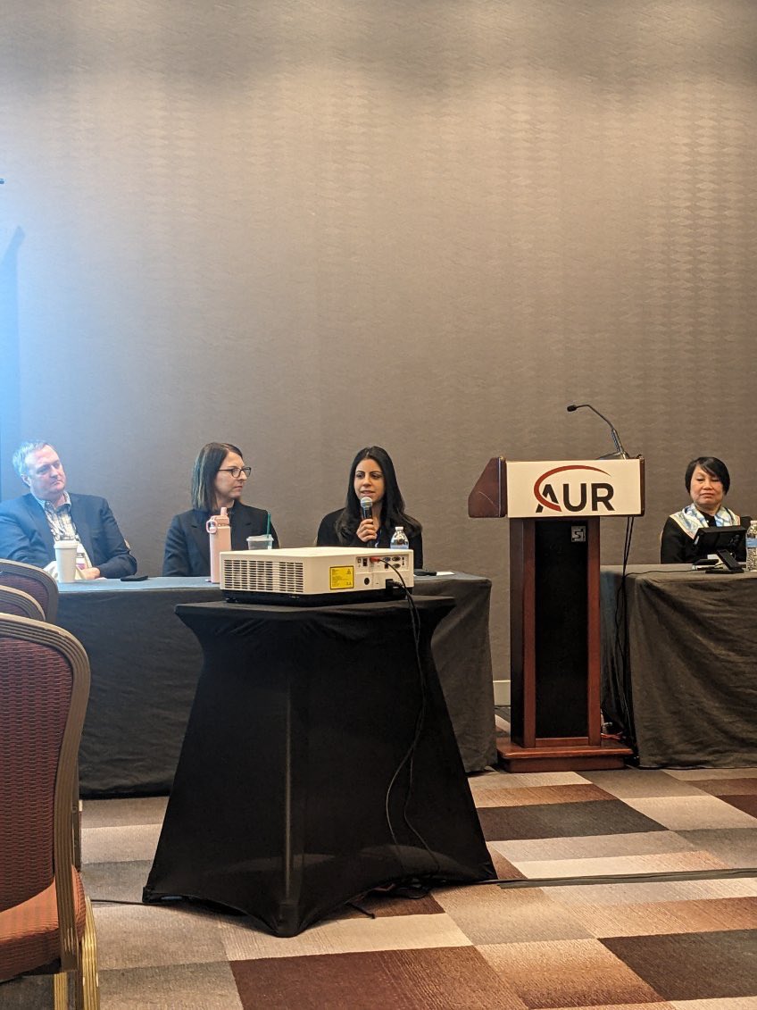 Amazing to see our @UTSW_RadRes PD @KarunaMRaj speaking on the panel at the “How to Optimize your Academic Grant Applications; What Are Reviewers Looking For?“ at #AUR24!