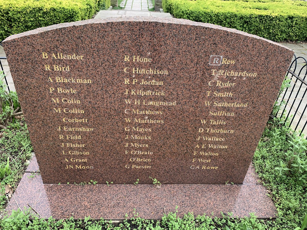 DanMulhall's tweet photo. By chance, I came across this Spanish Civil War memorial on the banks of the Thames near Putney Bridge. It commemorates British citizens who died fighting for the Spanish Republic  against Franco as part of the international brigade. Is there an equivalent memorial in Ireland? https://t.co/43K9xZC0cR