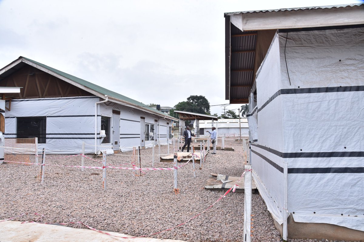 In a historic first, the @MinofHealthUG has handed over the Ebola Treatment Unit to @IDIMakerere, aiming to transform the unit into a regional training centre. Previously managed by @MSF, the unit will now focus on training healthcare professionals to handle future health crises.