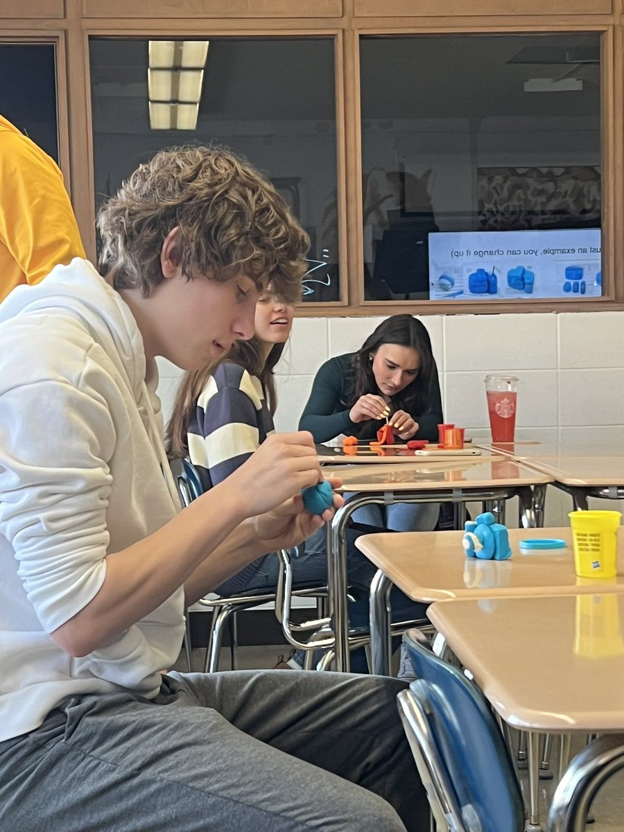 MsGalloy's tweet photo. My period 2 Journalism kiddos had a good time creating their play-doh cameras this morning. Will combine with period 6 for a competition. Stay tuned for voting! 📷 https://t.co/UH9r300FLq