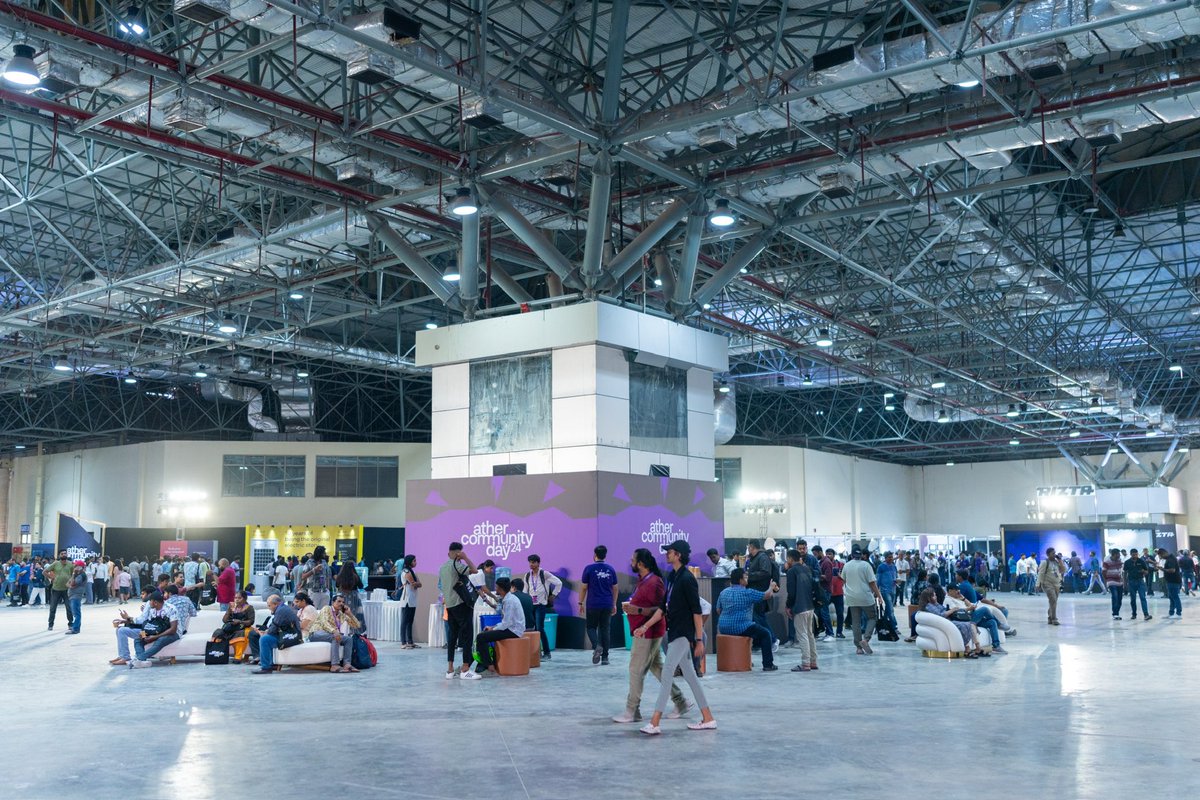 atherenergy's tweet photo. Bigger spaces. Lots more launches. And WAY more people.
#AtherCommunityDay 2024 was huger than its first edition in every possible way.
#Ather #AtherCommunity #NewLaunches #AtherRizta https://t.co/ldbWln9ijJ