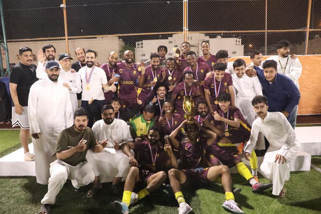 FCLisbon2017's tweet photo. حقق فريق لشبونة #بطل_الرياض
بطولة الماسترز ب مشاركة ٣٢فريق

وتصدر لشبونة مجموعته بالعلامة الكاملة

ولعب الفريق مباراته النهائية ضد فريق المكبايز وكان ند قوي واتجهت المباراة للركلات الترجيحية بعد ان انتهى الوقت الاصلي بالتعادل الايجابي ١/١. سجل الهدف نجمنا ياسين https://t.co/RSZYuwzRwy