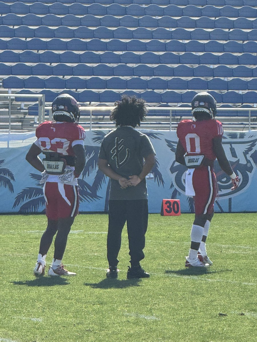 Had a great time at my unofficial FAU visit this weekend, great atmosphere # Go Owl <a href="/CoachCFrye/">Charlie Frye</a> <a href="/chadlunsford/">Coach Chad Lunsford</a> <a href="/beaty_david/">David Beaty</a> <a href="/HarrisNOFLYZONE/">Brandon Harris Sr.</a> <a href="/CoachTanza/">Anthony Tanza</a> <a href="/OHSKnightsFB/">Oakleaf HS Football</a> <a href="/FAU_Recruiting/">FAU Football Recruiting</a>