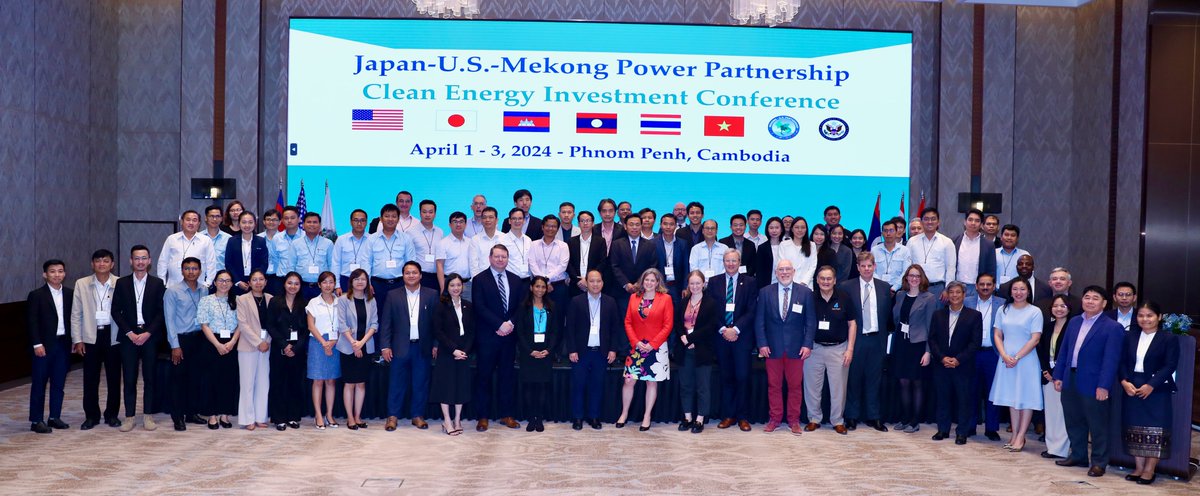 Funded by @EnergyatState, @usenergyassn held the Japan-US-Mekong Power Partnership Clean Energy Investment Conference in Phnom Penh. The event brought together over 160 leaders from industry, finance and govt to chart a path forward for #cleanenergy in the lower #Mekong region