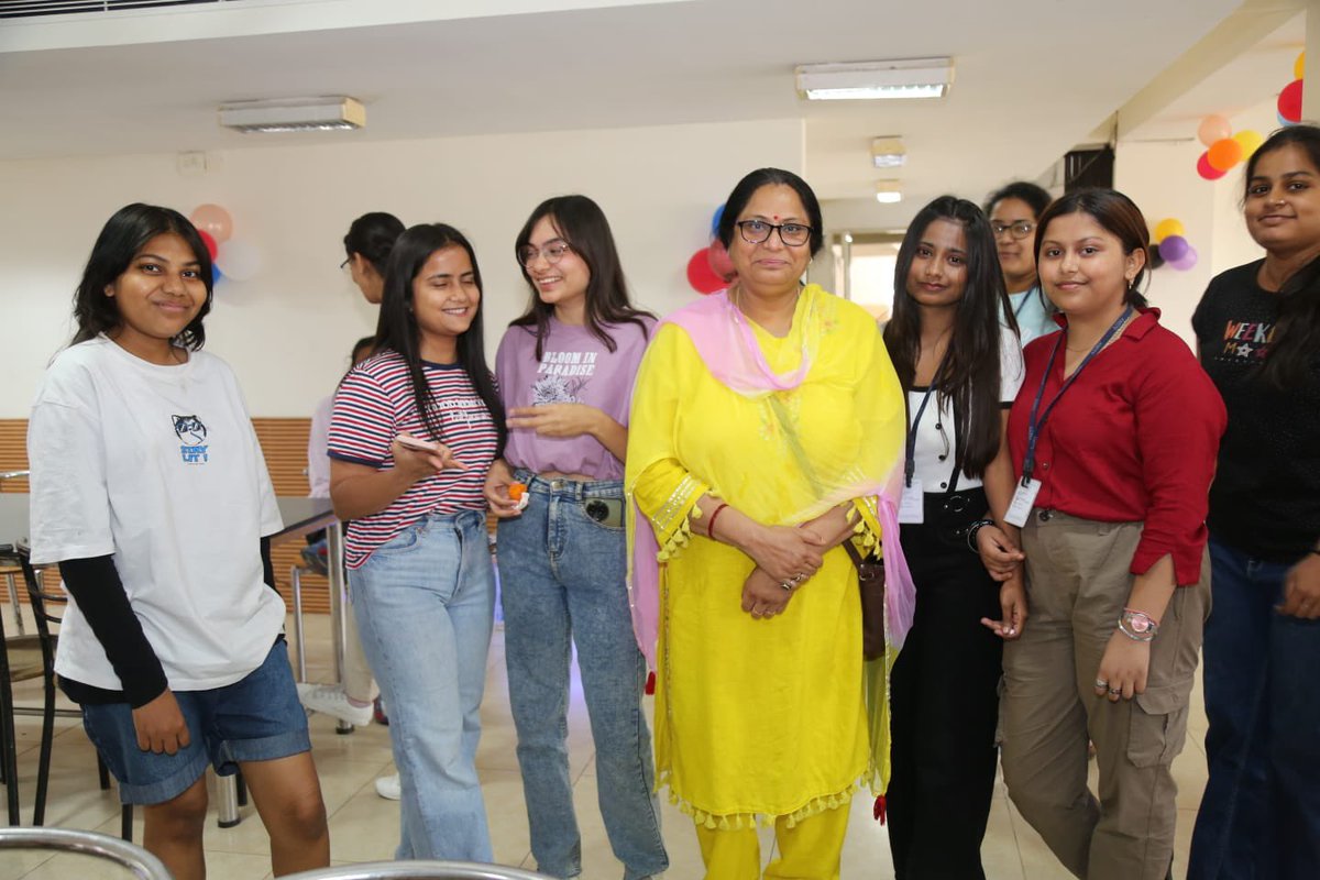 DrAjayRana's tweet photo. Another brick laid in our path to success !!

Happy to announce the opening of a new mess at Amity University, Greater Noida campus, specifically catering to the needs of our girls' hostel .

 #AmityPride #BuildingMountains https://t.co/lML6ce59l6
