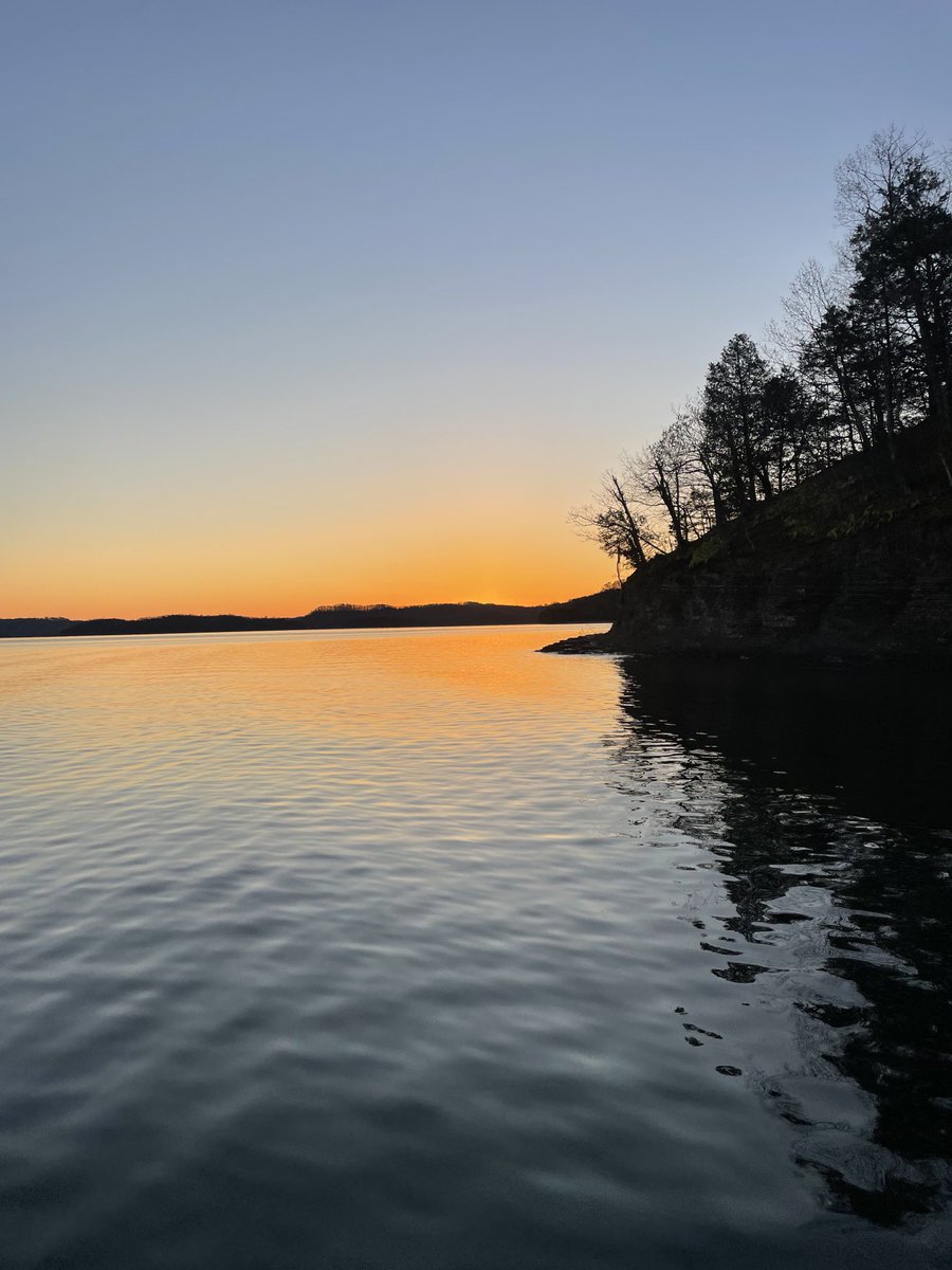 Sunrise on Dale Hollow Lake