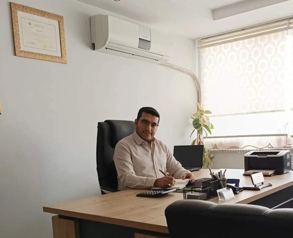 Başı Rahmet ortası mağfiret sonu Cennet kapısı olan mübarek ramazan ayını bitirdik hamdolsun. Tüm İslam aleminin Ramazan bayramını en içten dileklerimle kutluyorum. 🤝