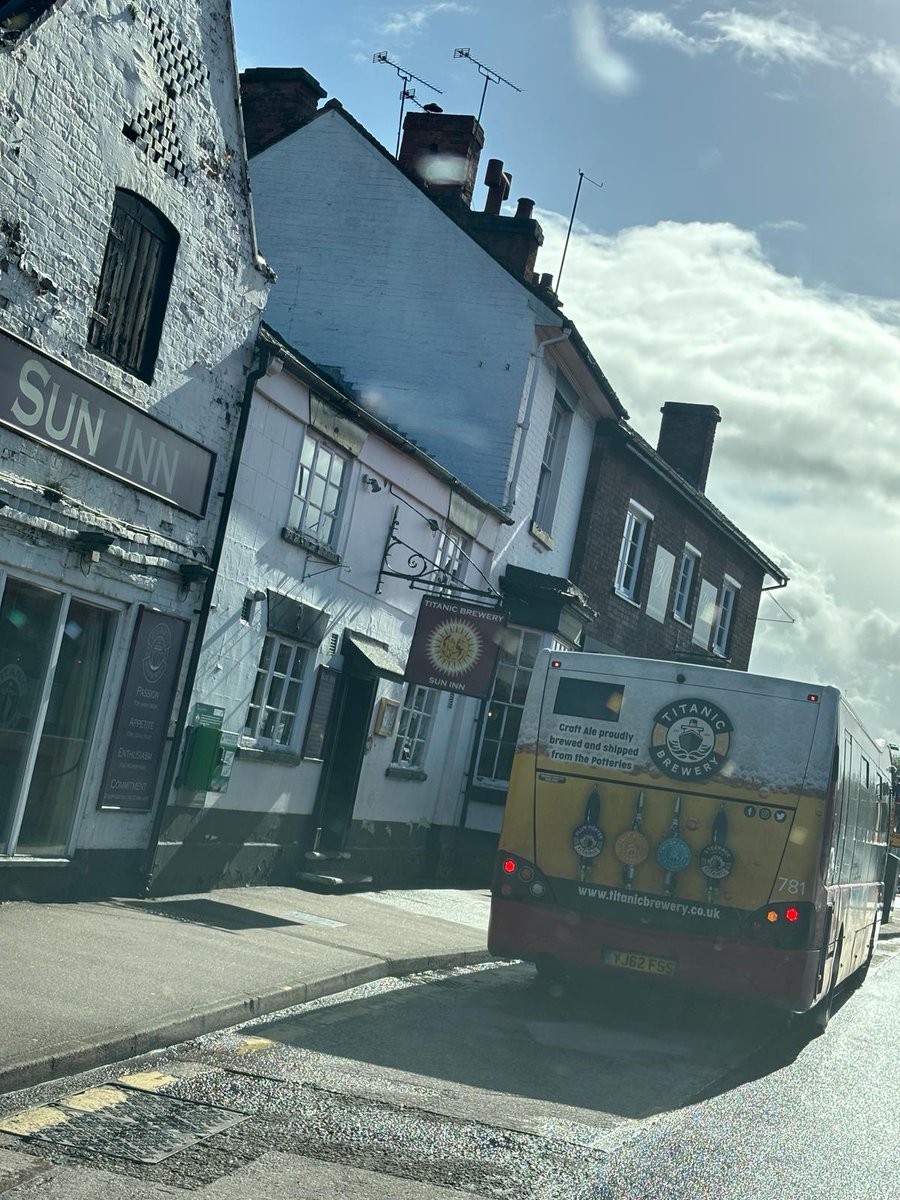 The Titanic bus has been spotted dropping of some passengers to The Sun to enjoy a pint or two over the weekend! Have you spotted the Titanic bus driving around? Let us know where!