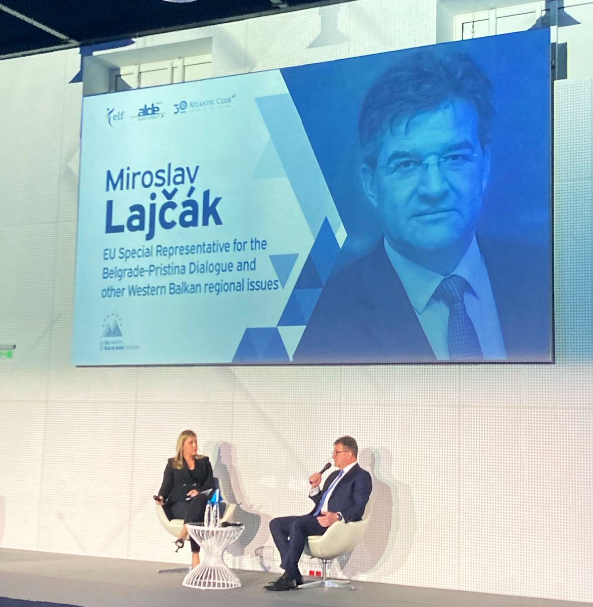 Thanks to @ilhankyuchyuk for inviting me to address today’s EU Meets the Balkans Forum in Sofia. In a conversation with @Nafisa_Latic, I spoke about the Dialogue on normalisation of relations between Kosovo and Serbia, the wider region and the momentum for 🇪🇺 enlargement.