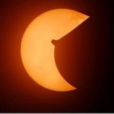 Nursebabe45's tweet photo. Happy eclipse day 😛 https://t.co/pKlaa0hwwQ