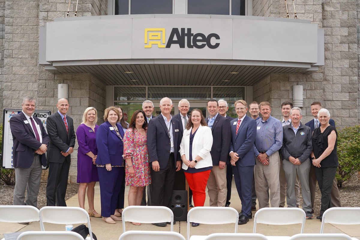 Surry County Schools is beyond excited to be included in this new opportunity for Surry-Yadkin Works and Altec. Pathways like this are crucial for students in Surry County! Read article: surry.edu/news/surry-yad…