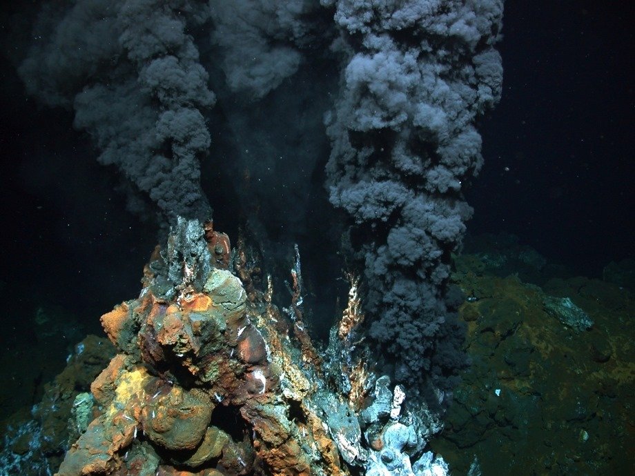 @franceculture @FondationMer @Ifremer_fr @Socialter @NatGeoFR Reportage de @CelineLoozen > Itw de Jérôme Dyment, directeur de recherche en Géosciences Marines @IPGP_officiel sur l’exploration océanique des sources hydrothermales #ScienceCQFD