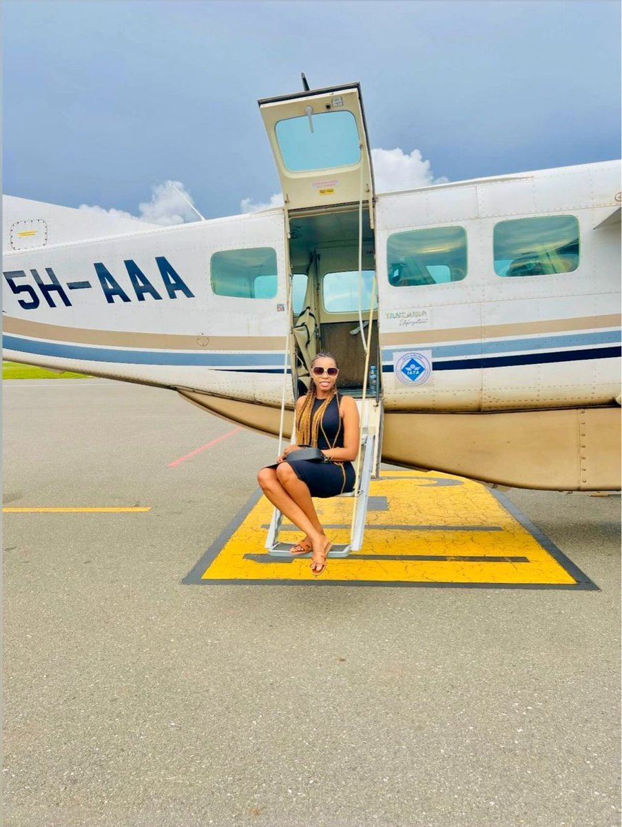 Reshare @rubbyclassic
•
•
•
•
•
•
•
•
#aircraft #aviation #plane #airplane #flight #africa #airport #africanamazing #aviationgeek #planespotting #aviationlovers #planes #safari #travel #avgeek #serengetinationalpark #flying #planespotter #cessnacaravan #tanzania
