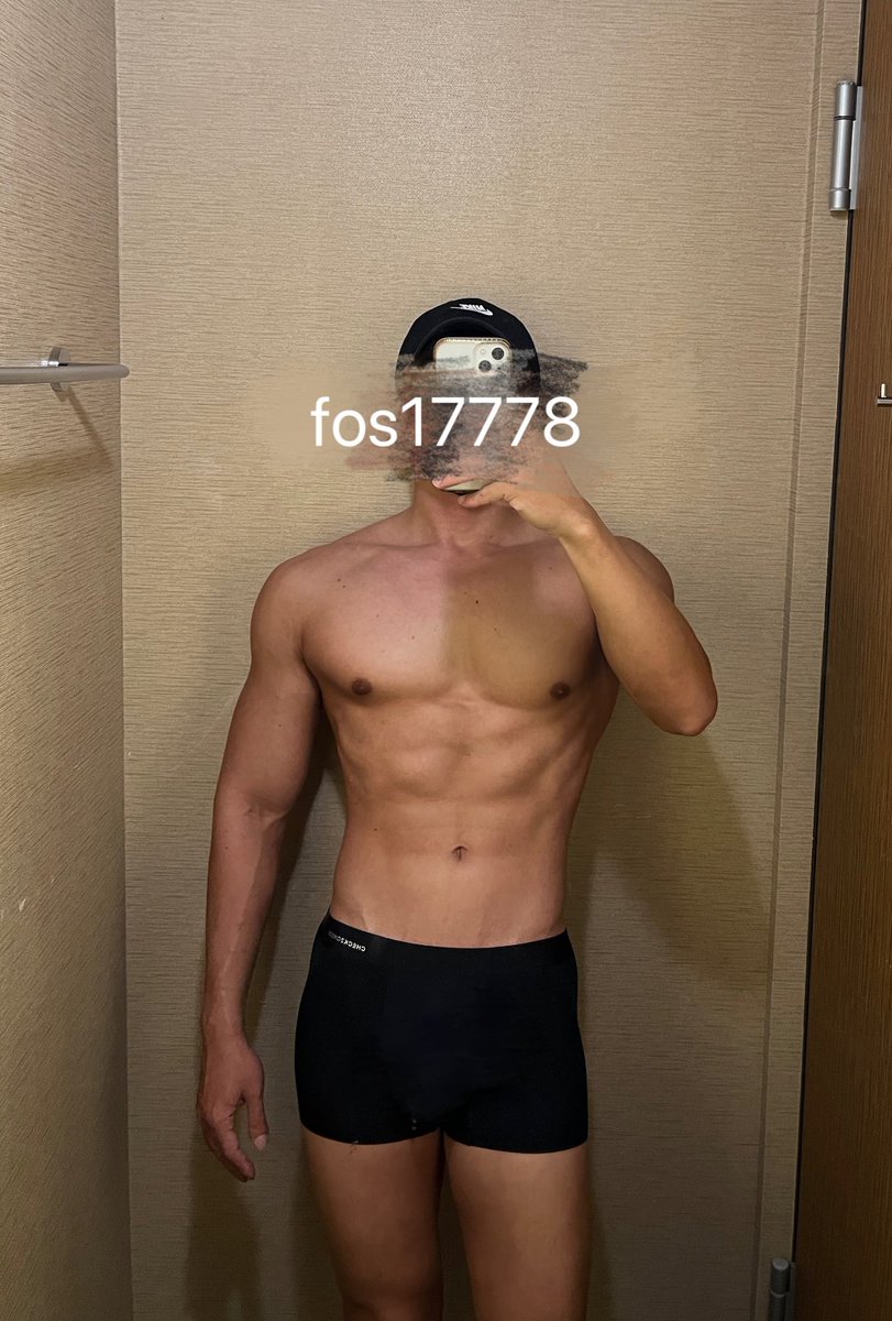 fos17778's tweet photo. 這個更衣室鏡子很乾淨欸 https://t.co/vleVpoIRNh
