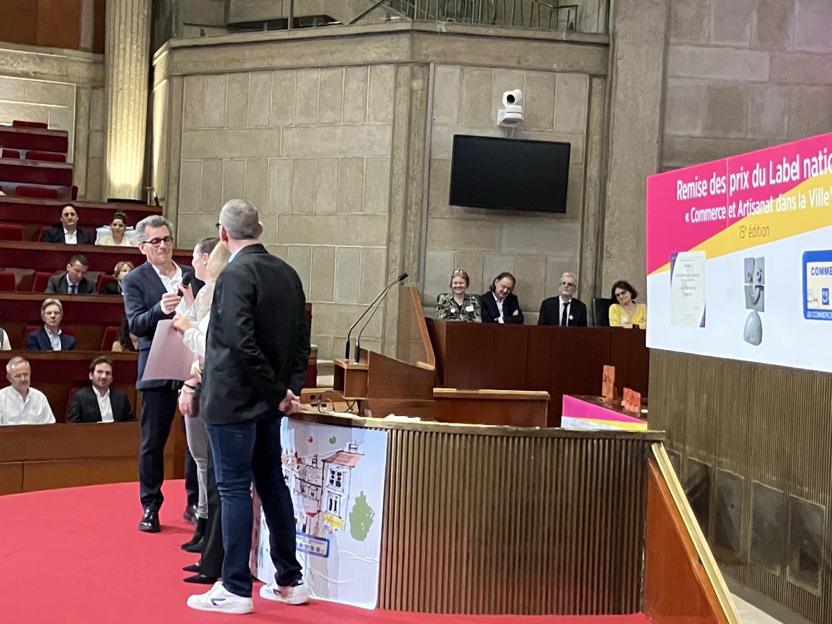 Au CESE pour la remise du prix du Label national «  Commerce et Artisanat dans la Ville » #Jncp