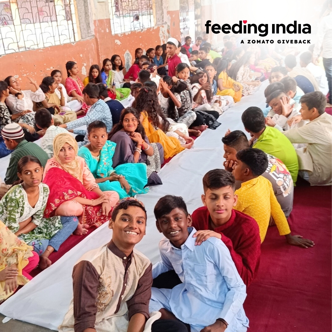 During this special month, @FeedingIndia provides essential nutrition, fostering unity & respect. Rishi Valmiki Eco School students share a nutritious iftar, celebrating diversity & reaffirming commitment to #malnutritionfreeindia. #iftar #ramadan #FeedingIndia